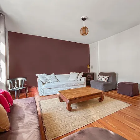 Lumineux & Elegant Centre Apartmán