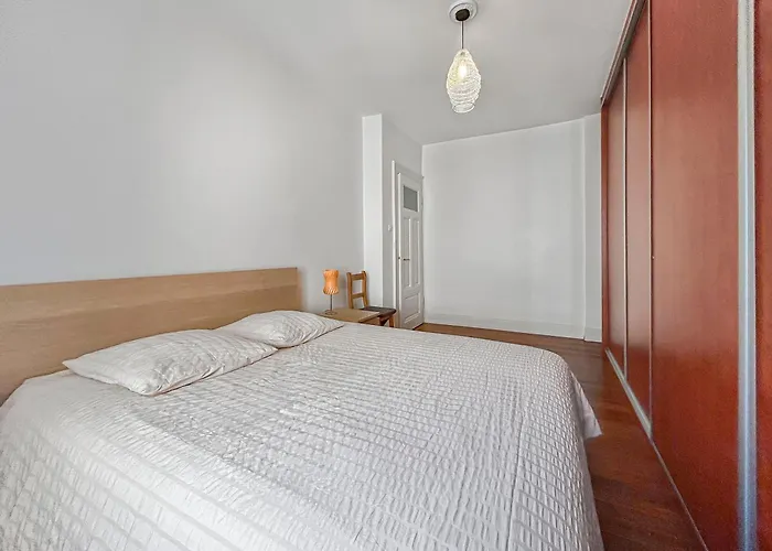 Lumineux & Elegant Centre Apartment *